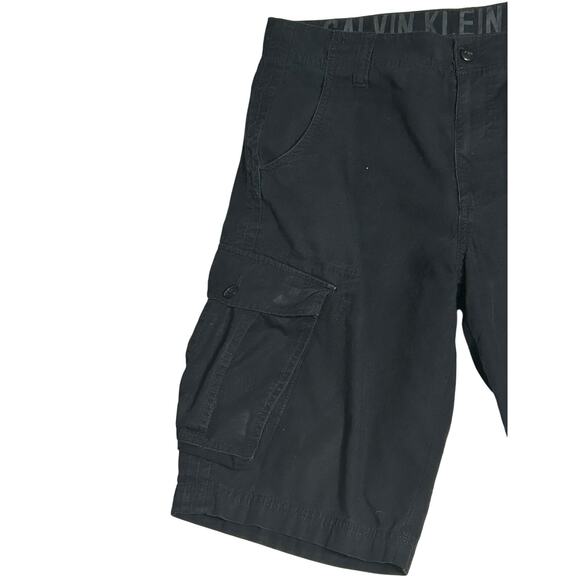 Men's Cargo Shorts Calvin Klein black flat front slit ,utility & flap pockets - Picture 4 of 5